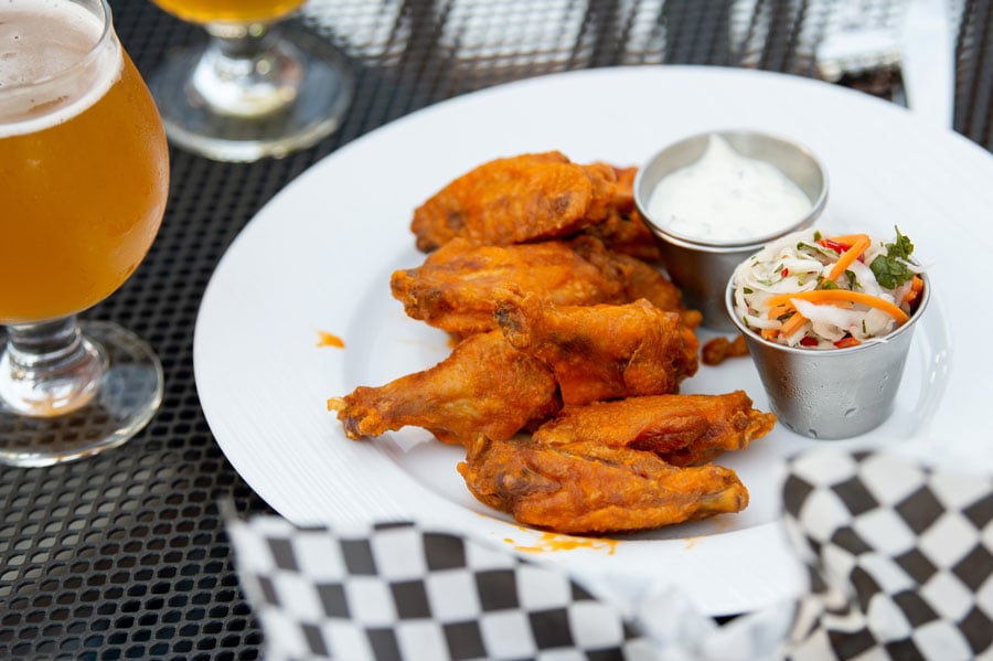 Chicken-Wings-close-up-2