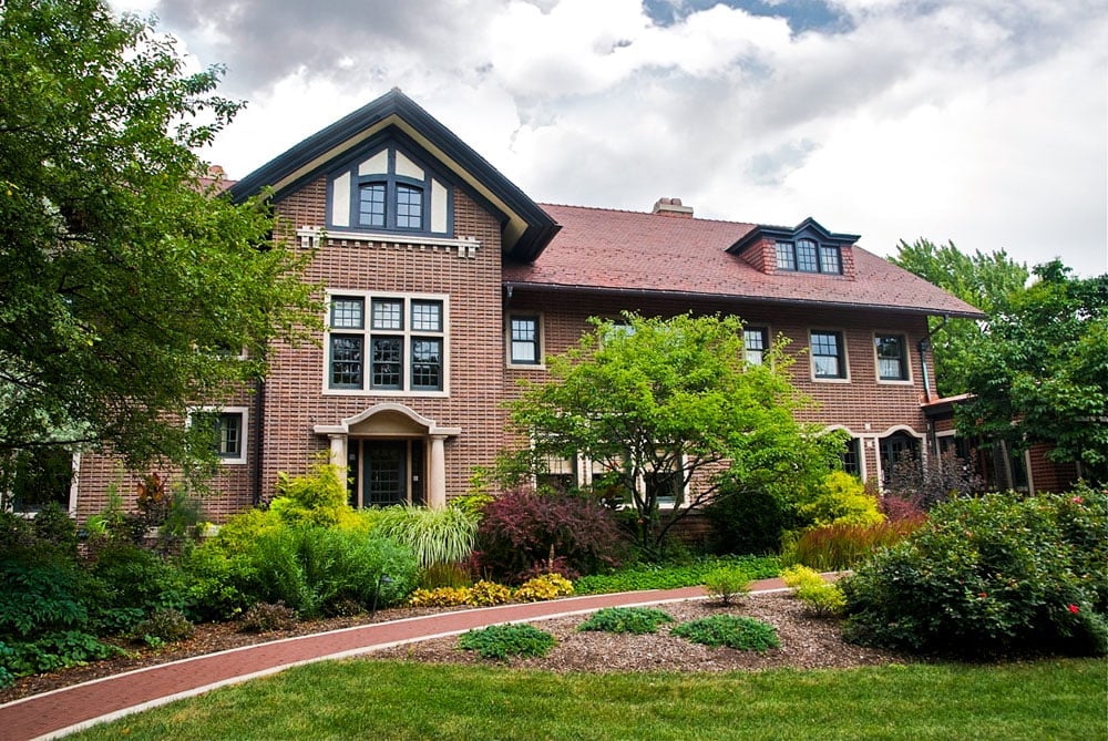 Exterior_Spring (1)-1