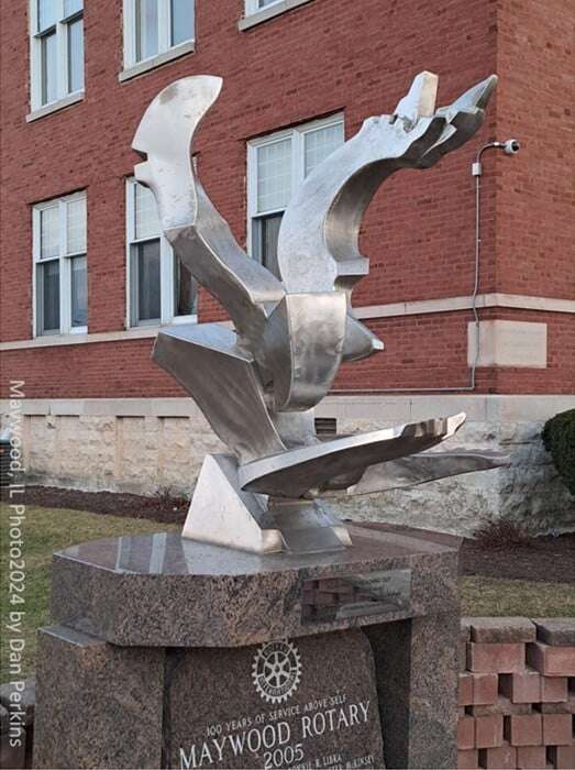 Maywood2024_HuntSculpture (1)