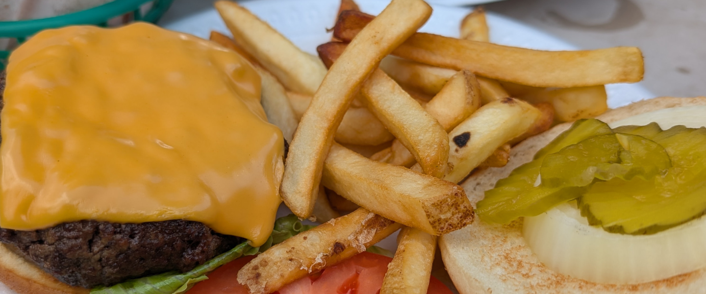Why Goldyburger's Forest Park Is One of the Best Burger Joints
