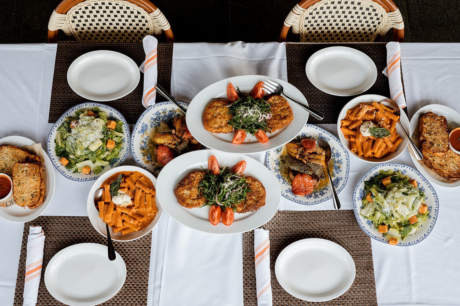 Date Night Restaurants Near Oak Park & Beyond